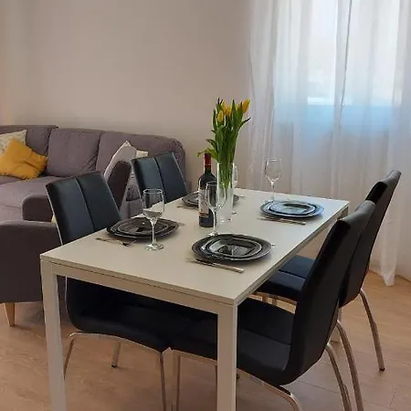 Eden Apartment